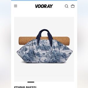 VOORAY NWT Navy and White Duffel Bag.